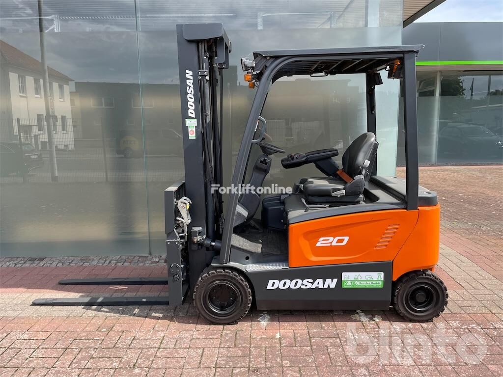 дизельний навантажувач Doosan B20x-7